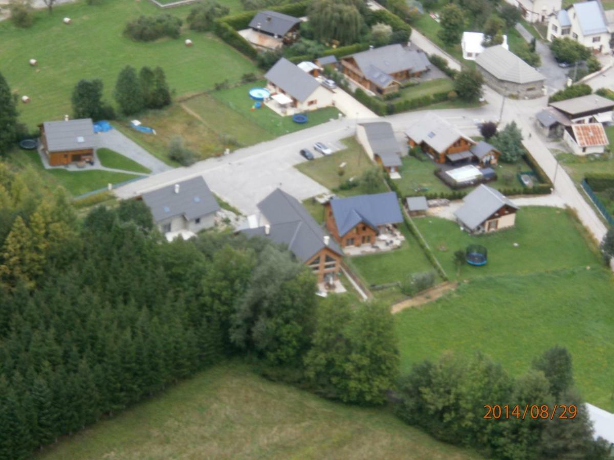 #Lemasdoisans Au Pied De L'Alpe D'Huez Via Bourg D'Oisans L'Etoile Des Glaciers Ле-Бур-д'Уазан Екстер'єр фото